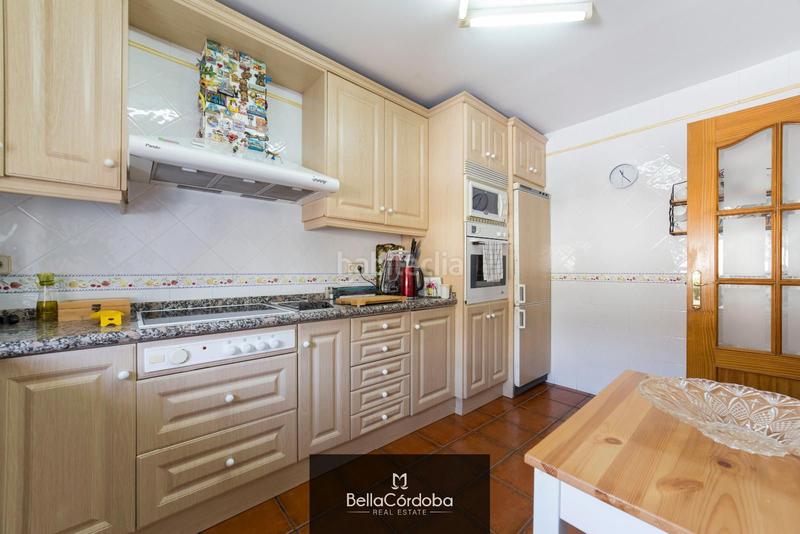 Foto 2a4af426-6573-4e31-98e4-17400fde2ed0. Casa adossada amb calefacció aparcament a Centro Córdoba