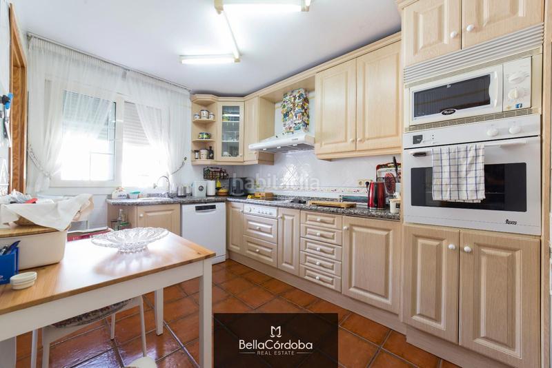 Foto 37e0e984-41e6-4632-814a-b2fd5e1e0a38. Casa adossada amb calefacció aparcament a Centro Córdoba