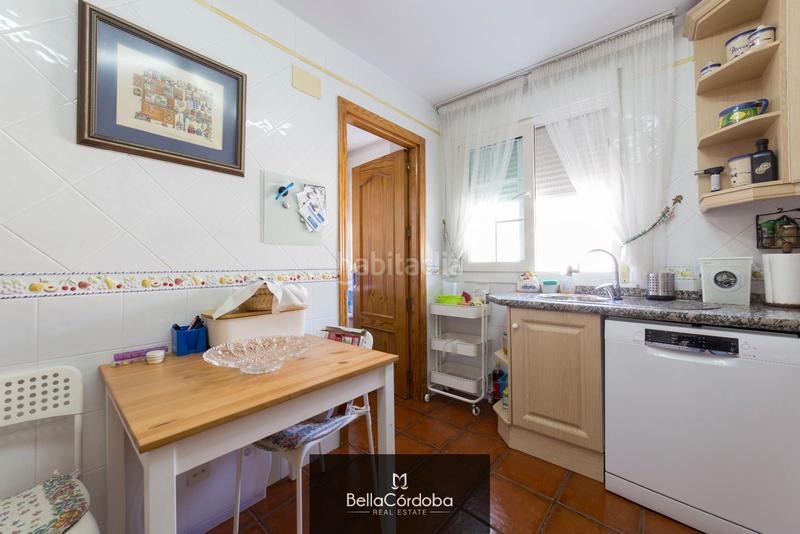 Foto a4cc1b64-55fb-4ada-aedd-2c1b60fed7b8. Casa adossada amb calefacció aparcament a Centro Córdoba