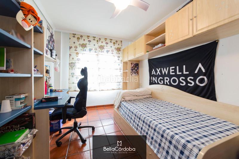 Foto e65dd9f5-aa10-494f-aaed-7e0f019aa3ee. Casa adossada amb calefacció aparcament a Centro Córdoba