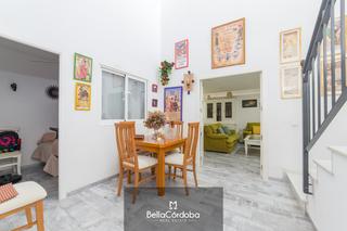 Maison à Cañero. Casa de dos plantas en cañero totalmente reformada