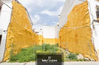 Propriété à Casco Histórico  - Ribera - San Basilio. Solar en casco historico, preparado para edificar con licencia a