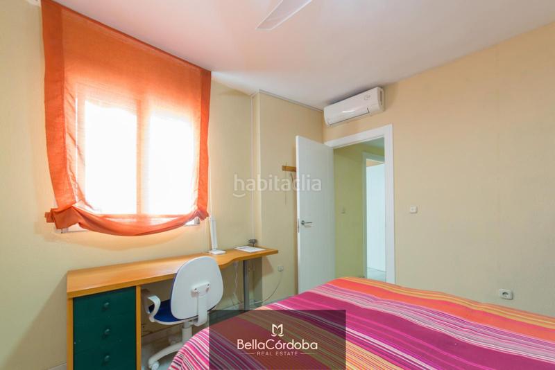 Foto 40b515a6-656e-412e-bc33-39a8a6db0816. Casa magnifica vivienda adosada muy cercana a calle alfaros en Córdoba