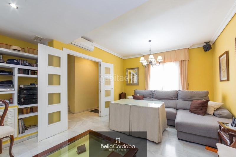 Foto 917eee17-0d85-456e-8fe5-bdb3c3d14ec5. Casa magnifica vivienda adosada muy cercana a calle alfaros en Córdoba