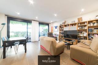 Appartement à Poniente-Norte - Miralbaida - Parque Azahara. Exclusiva vivienda en hipercor