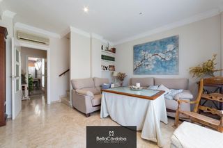 Casa adossada a Santa Rosa - Valdeolleros