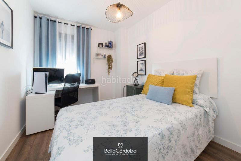 Foto c3ae4d26-def1-4e17-9fe4-bc541a7d4427. Appartamento con riscaldamento parcheggio piscina in Córdoba