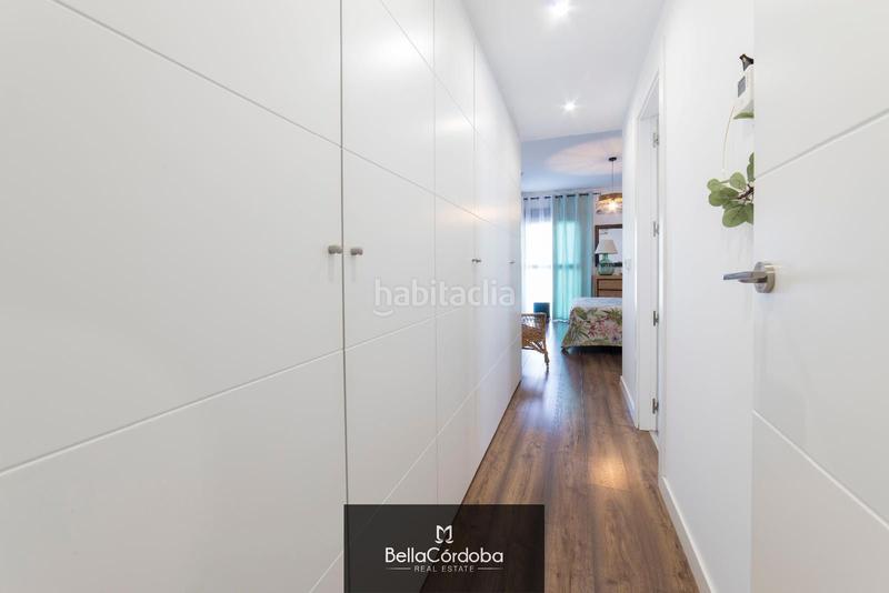 Foto f25d40a8-0ef7-4bc9-b2f8-a9d239fce3a3. Appartamento con riscaldamento parcheggio piscina in Córdoba