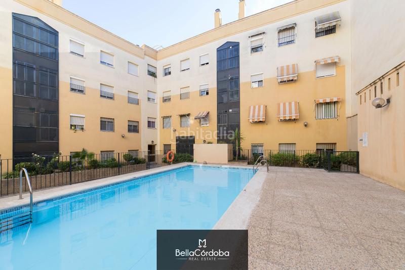 Foto b413e60e-a042-4f1d-8f9a-44602a7d01ba. Pis amb calefacció aparcament piscina a Fátima - Levante Córdoba