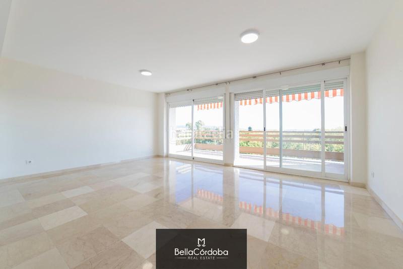 Foto db8da50f-a17f-43e0-808e-c8c1cc3f523d. Location appartement avec chauffage parking dans Centro Córdoba