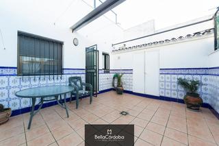 Casa adosada en Poniente-Norte - Miralbaida - Parque Azahara. Casa junto hipercor. patio. dos terraza.
