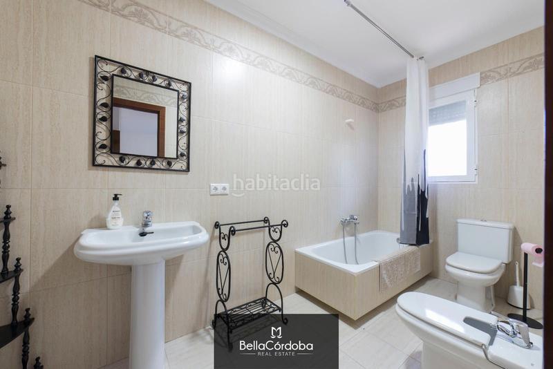 Foto e0d28b8a-37cb-42a9-bbdc-f898679d5adb. Chalet avec parking piscine dans Cerro Muriano Córdoba