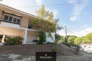 Chalet in Cerro Muriano. Exclusivo chalet independiente en cerro muriano. para vivir o in