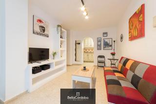 Etagenwohnung in Casco Histórico  - Ribera - San Basilio. Apartamento en el corazon de la juderia. ideal inversion o para
