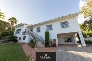 Chalet en El Brillante -El Naranjo - El Tablero. Exclusivo chalet en zona alta del brillante.