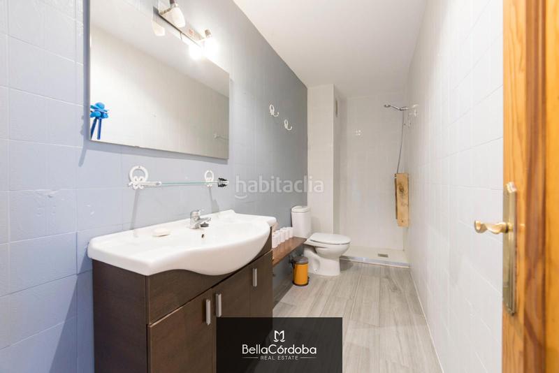 Foto fcd32804-a8c9-4896-a887-abff9a28fcec. Alquiler ático atico junto a gran capitan. un dormitorio. totalmente equipado. en Córdoba