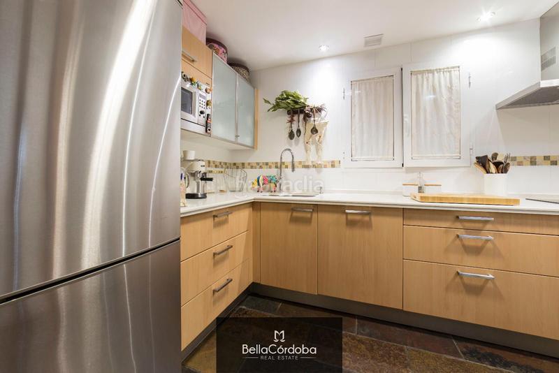 Foto 038f6041-0dd1-4fdf-8d25-60d49240a14e. Pis amb calefacció aparcament piscina a Santa Rosa - Valdeolleros Córdoba