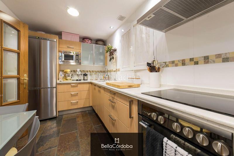 Foto 36cea2e8-be34-4d09-9a4b-2ebbfb718b94. Pis amb calefacció aparcament piscina a Santa Rosa - Valdeolleros Córdoba