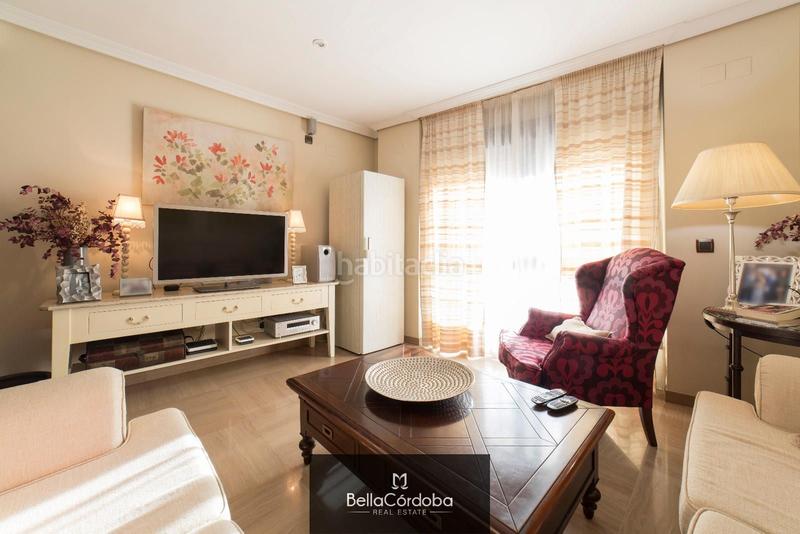 Foto 3e273769-285c-47f3-87af-50d2b8d371d2. Pis amb calefacció aparcament piscina a Santa Rosa - Valdeolleros Córdoba