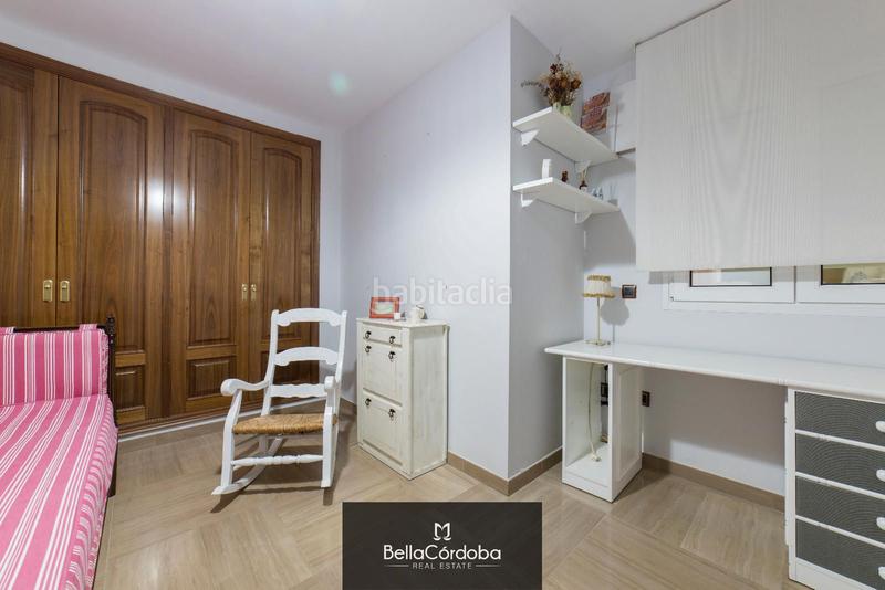 Foto 43702e55-54ad-4667-a7b9-2c0c5a2e7055. Pis amb calefacció aparcament piscina a Santa Rosa - Valdeolleros Córdoba