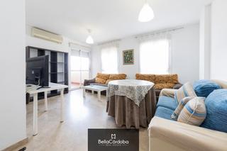 Piso en Ciudad Jardín - Zoco. Encantadora vivienda vpo de 4 dormitorios en renfe