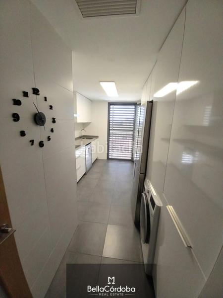 Foto f7cd2710-c86b-4f2b-aee9-93c6f7fc256b. Pis amb aparcament piscina a Poniente-Norte - Miralbaida - Parque Azahara Córdoba