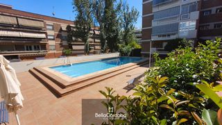Piso en El Brillante -El Naranjo - El Tablero. Piso de 3 dormitorios  antes 4, en la zona camping.  cochera, tr