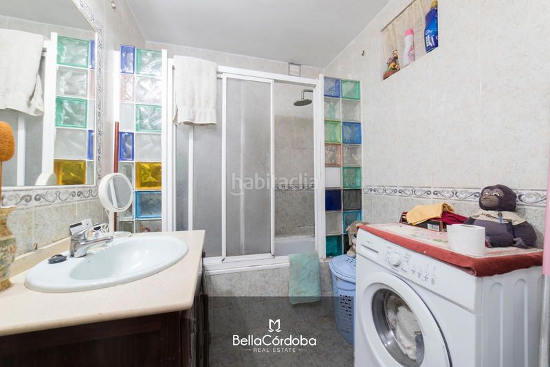 Foto f07bf126-c9a9-4876-a891-fb879080530c. Casa adossada a Cañero Córdoba