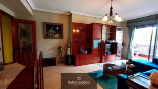 Appartement à Sta. Marina - San Andrés - San Pablo - San Lorenzo. Magnifica vivienda con plaza de garaje  junto a los jardines de