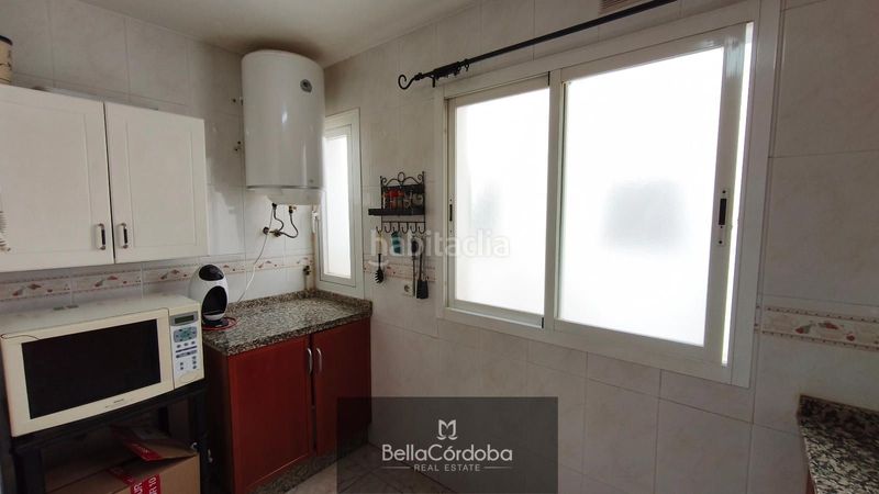 Foto 658e2cff-d14b-4db1-a6c8-b9a077cb886e. Pis amb calefacció aparcament piscina a Tablero Bajo - Arruzafilla Córdoba