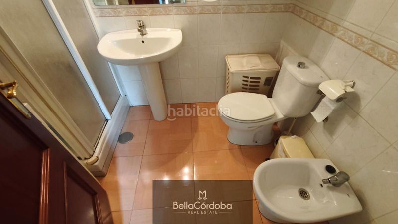 Foto a64ddb8b-c13b-49a7-b561-0389c5663d7e. Pis amb calefacció aparcament piscina a Tablero Bajo - Arruzafilla Córdoba