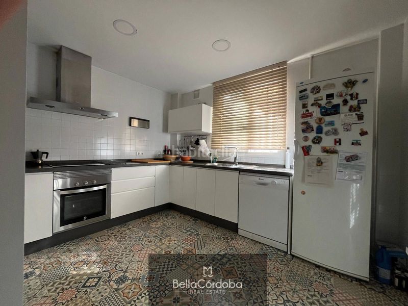 Foto bd7947cb-c45e-4c3b-b6f7-75c6a99a6138. Casa adossada amb aparcament piscina a Alcolea Córdoba
