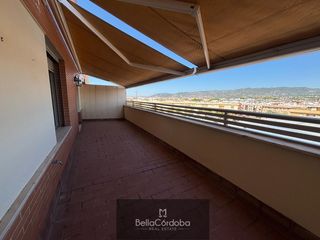 Pis a Santa Rosa - Valdeolleros. Magnifica vivienda con unas vistas espectaculares en vial norte