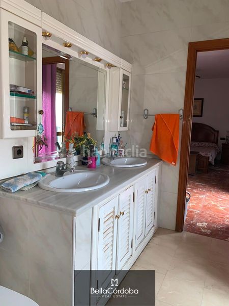 Foto af8f8348-7893-4ae5-a3ee-e1e6e21dacdd. Casa adossada amb calefacció a Villarrubia Córdoba