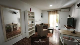Casa adossada a Ollerías - San Cayetano
