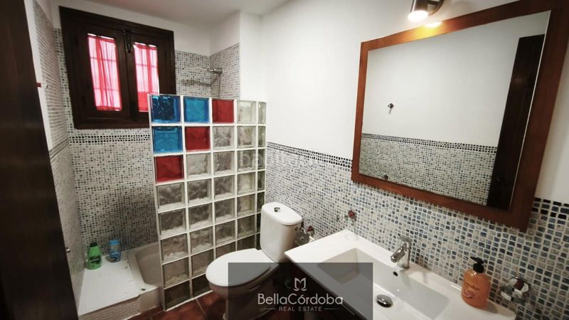 Foto bee89c16-3ff8-4b0a-bad2-60fc5bf648cf. Dúplex amb calefacció a casco histórico - ribera - san basilio Córdoba