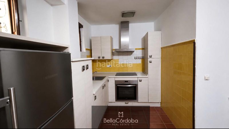 Foto ed36ba0e-2bc7-4b2a-bc2f-14f0ac3181a4. Dúplex amb calefacció a casco histórico - ribera - san basilio Córdoba