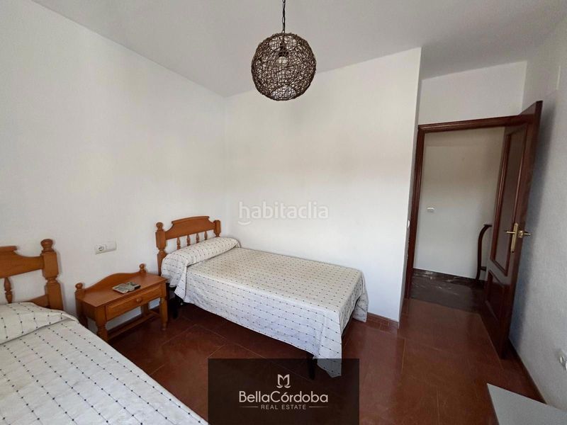 Foto c29bb6cf-d5dc-4078-b830-b0e2929f8e36. Casa adossada a Almodóvar del Río