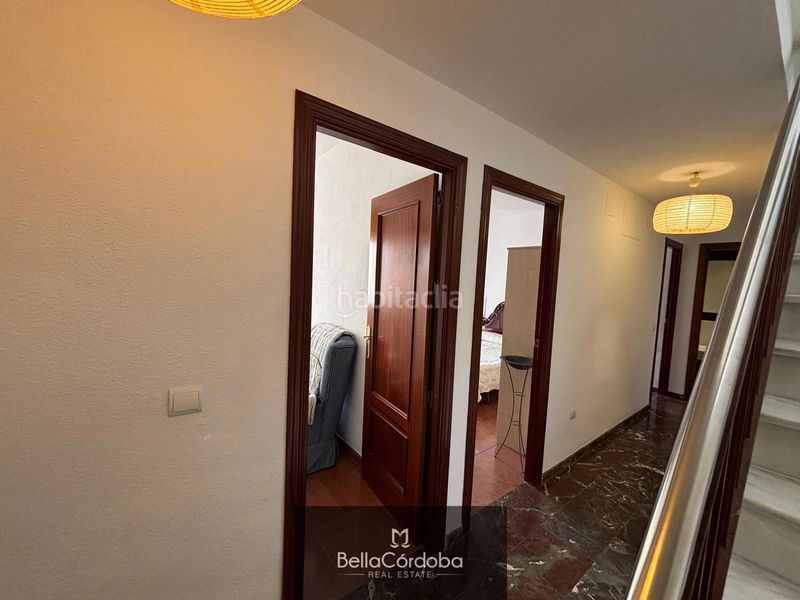 Foto e594b1aa-9d96-4fd9-af90-faf3286014f9. Casa adossada a Almodóvar del Río