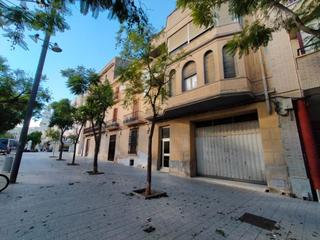Lloguer Nau industrial a Plaça de carles iii 10. Nave ind. en alquiler en sant carles de la rapita.