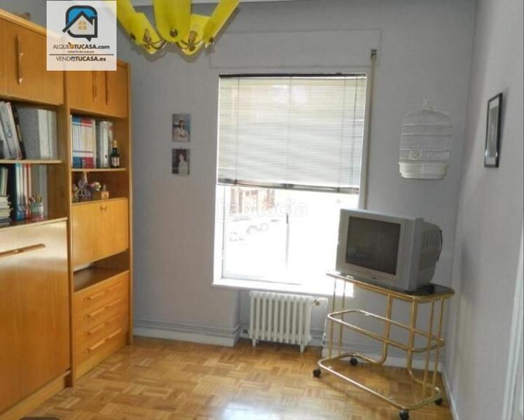 Foto b43ca02b-648e-4078-a4f8-0523d5d185c9. Flat with heating in Centro Palencia