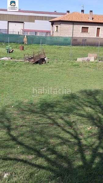 Foto ed0d44af-e2d3-40cb-bad7-f1987e51e3d5. Terreny residencial a Monzón de Campos