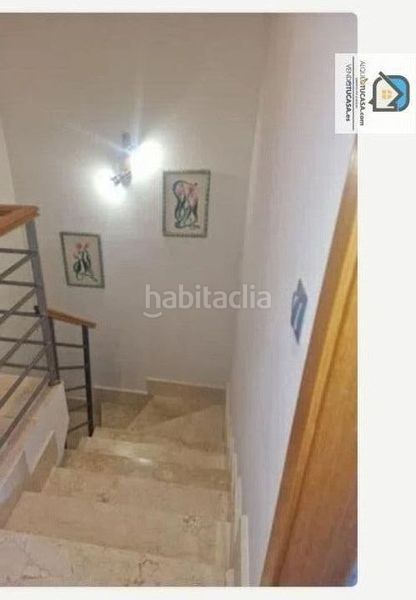 Foto 27a72092-64ae-429b-a0e8-eca2d2aee7b3. Casa aparellada amb aparcament a Venta de Baños