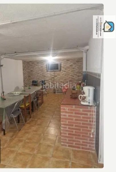 Foto 2d678089-1221-4ce6-af44-de6eb5a9def7. Casa aparellada amb aparcament a Venta de Baños