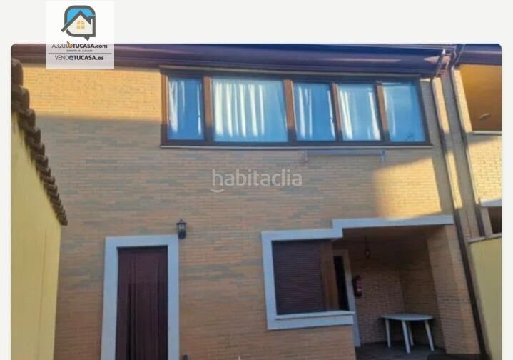 Foto 6f6d24bc-4dea-4e84-87a7-71d8204d3d6a. Casa aparellada amb aparcament a Venta de Baños