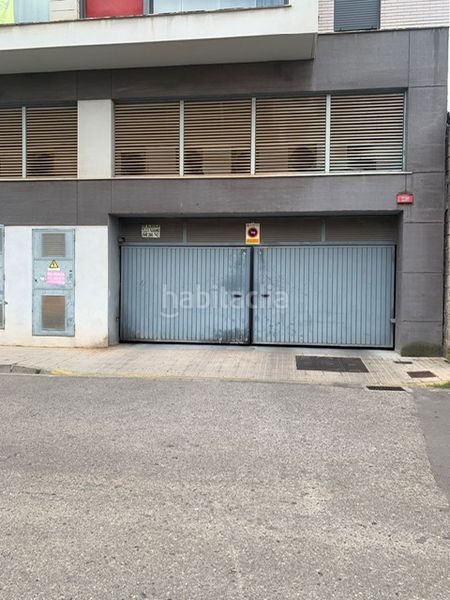 Foto a5efb139-5a62-43a4-b3e0-d130f83e5f87. Aparcament cotxe a El Pilar Villarreal / Vila - real