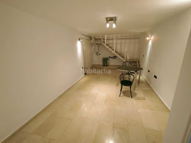Foto c3f90d55-1812-4fed-b414-377c94013b84. Local comercial a calle de la marina española 12 a Zaragoza