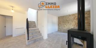 Casa adossada  Ponent. Casa reformada y a estrenar en vilanova de meià!!