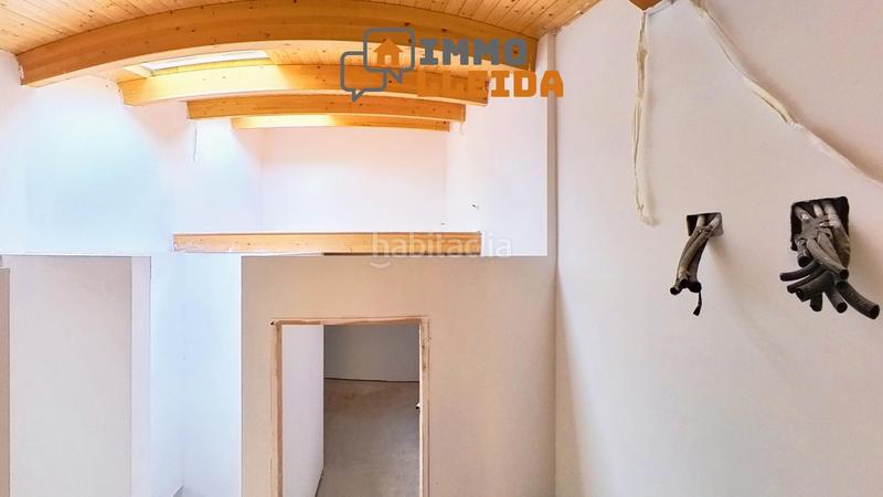 Foto a03b644b-7e9a-4003-8bfb-8740b3600300. Maison jumelée dans de l'església 18 dans Montgai