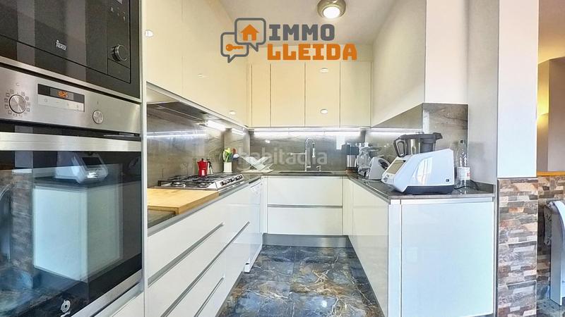 Foto 2862bea0-6326-4456-bb25-a6f963429ec9. Zweistöckige wohnung in joan oró 3 in Térmens